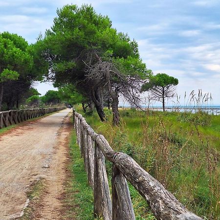 Beautiful Apartment Close To Bibione Beach - Beahost Екстериор снимка