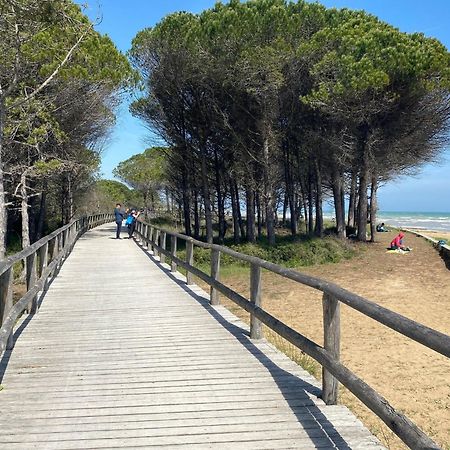 Beautiful Apartment Close To Bibione Beach - Beahost Екстериор снимка