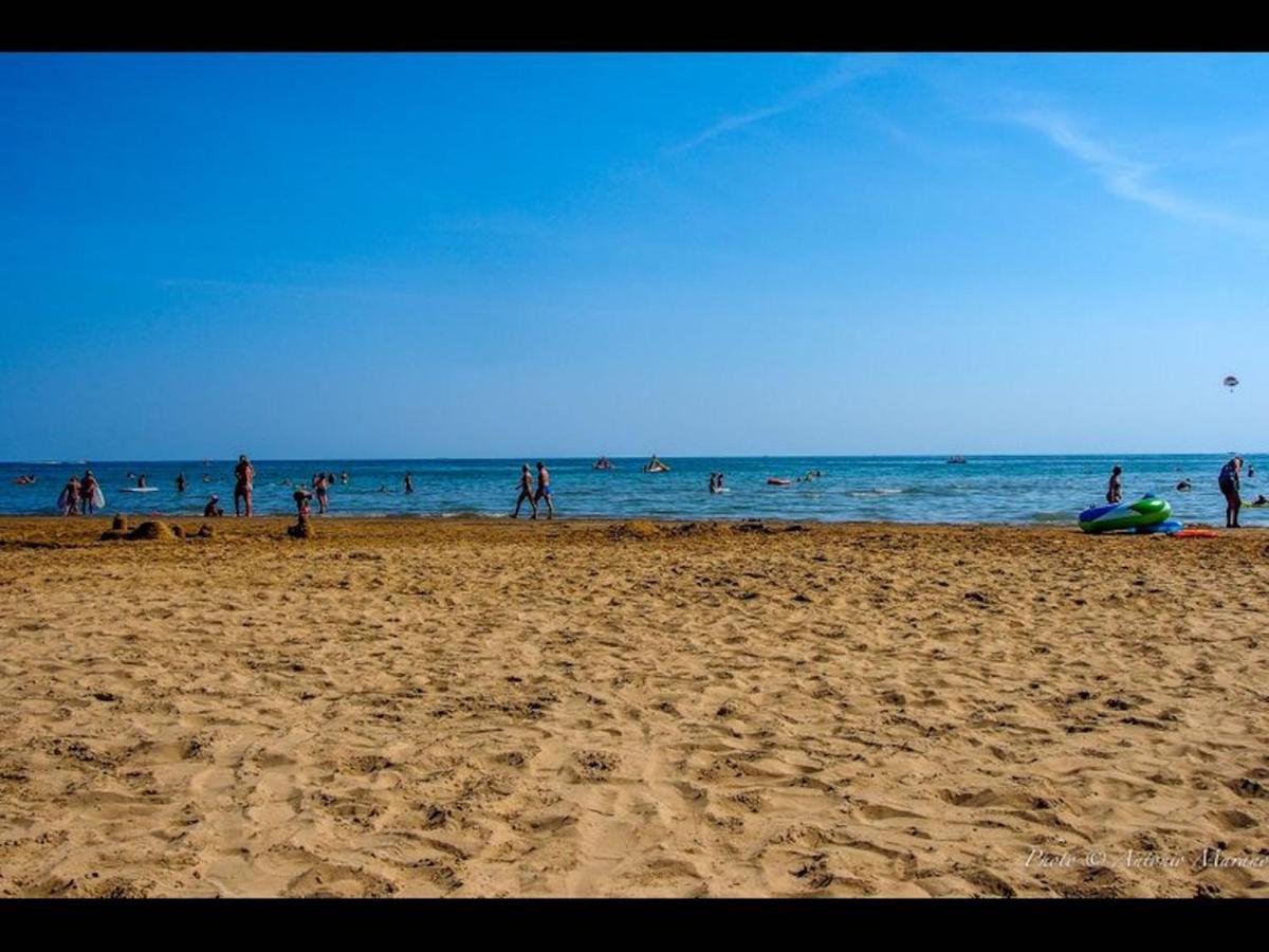 Beautiful Apartment Close To Bibione Beach - Beahost Екстериор снимка