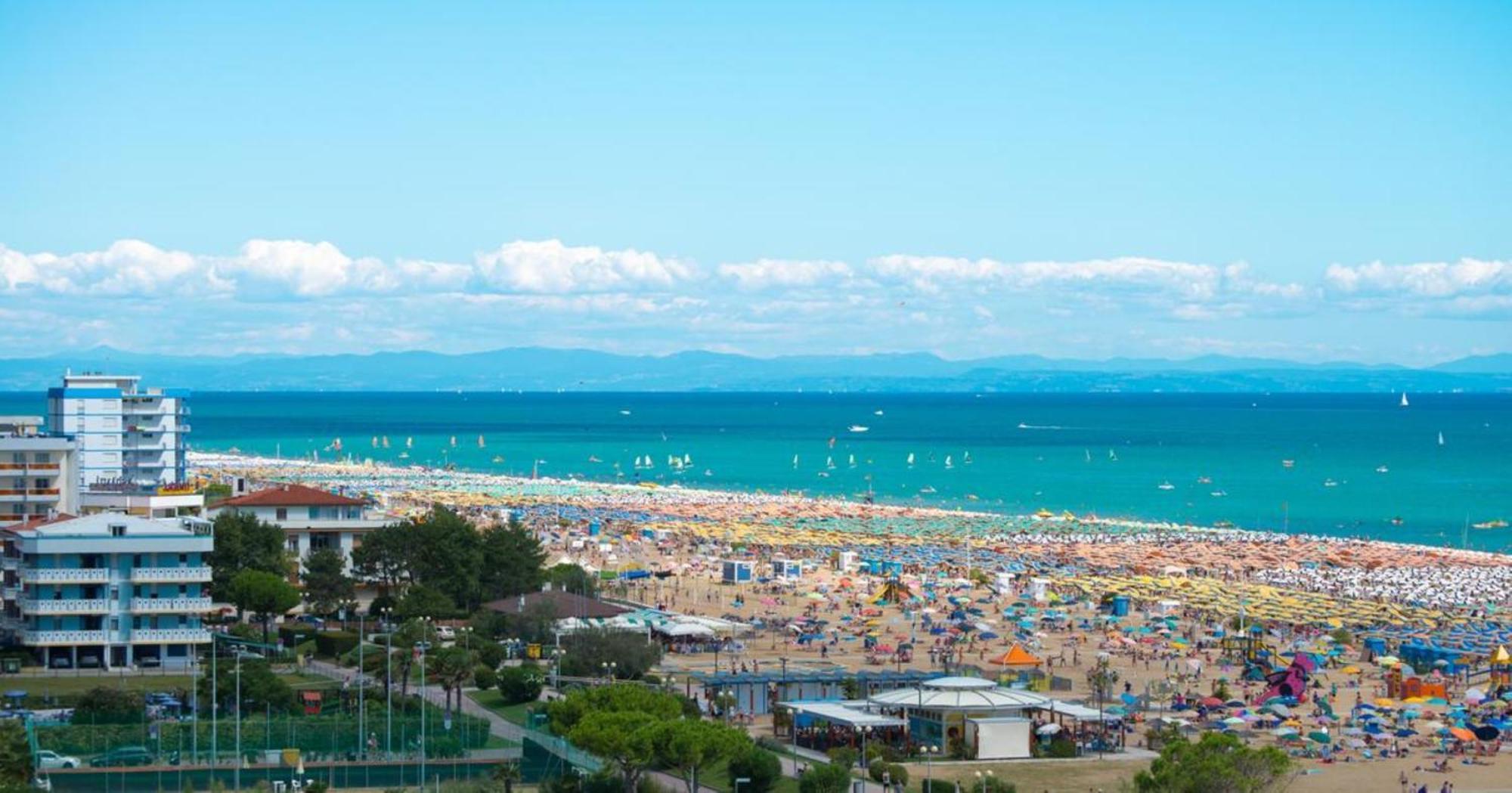 Beautiful Apartment Close To Bibione Beach - Beahost Екстериор снимка
