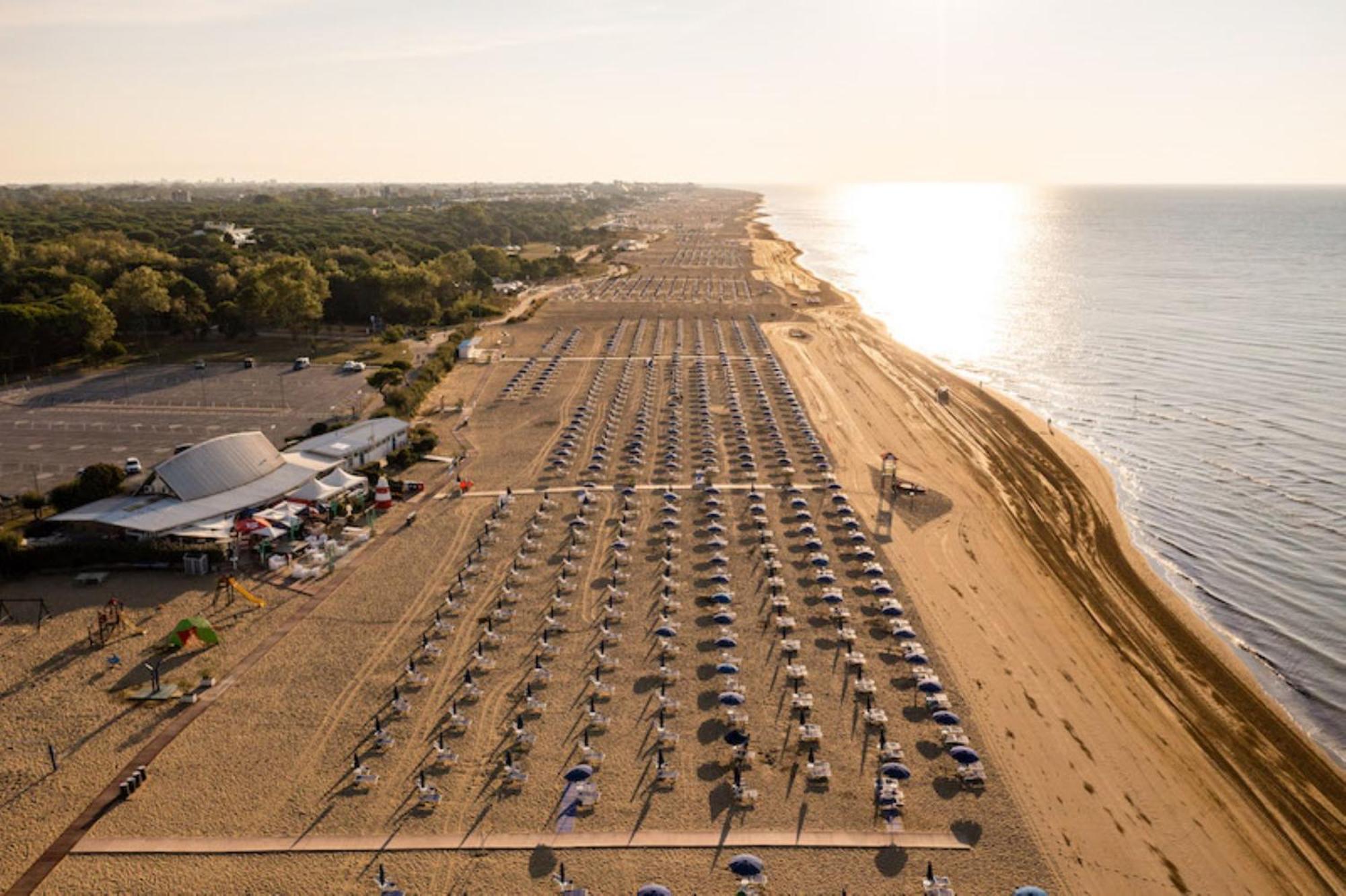 Beautiful Apartment Close To Bibione Beach - Beahost Екстериор снимка