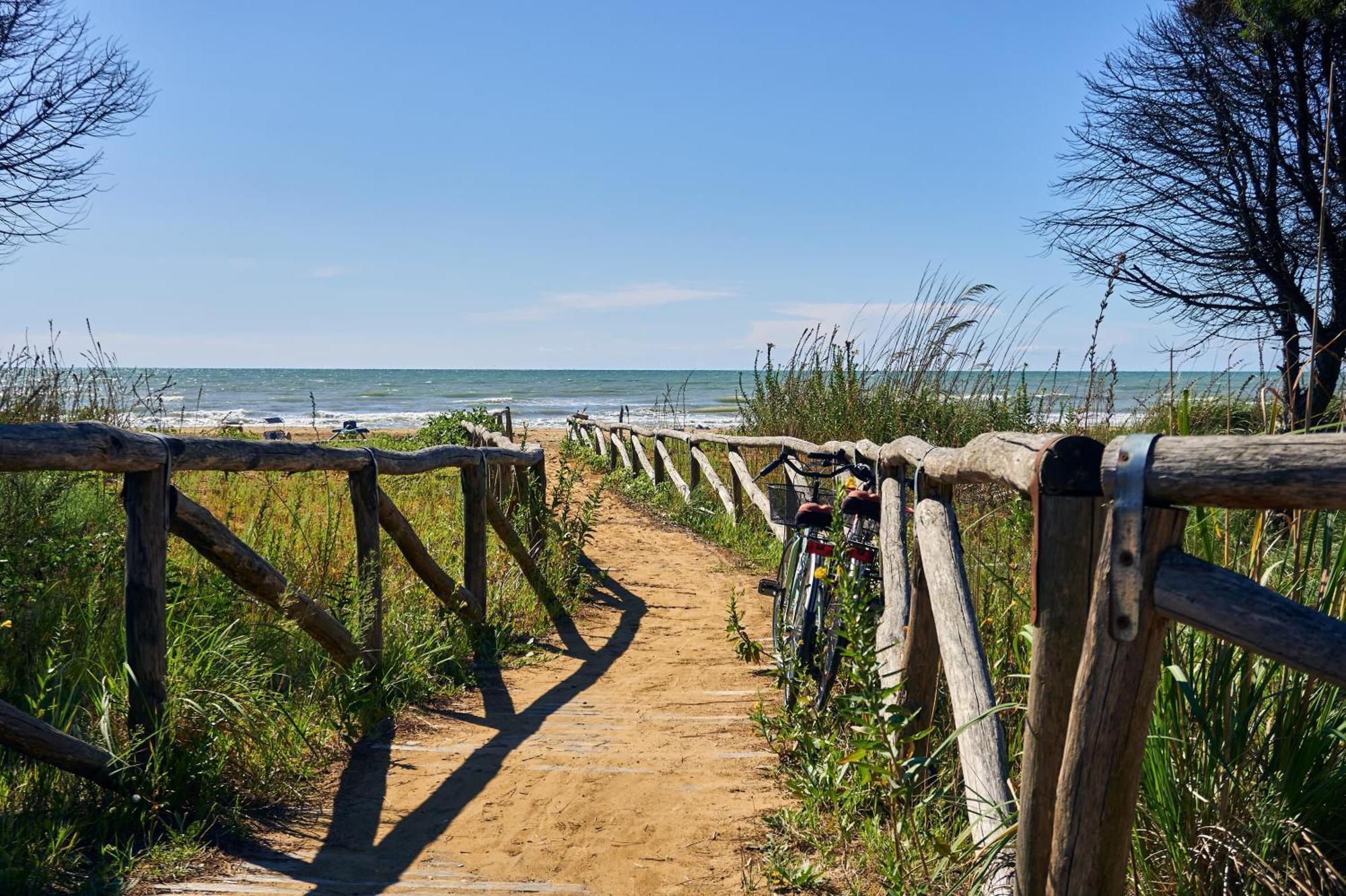 Beautiful Apartment Close To Bibione Beach - Beahost Екстериор снимка